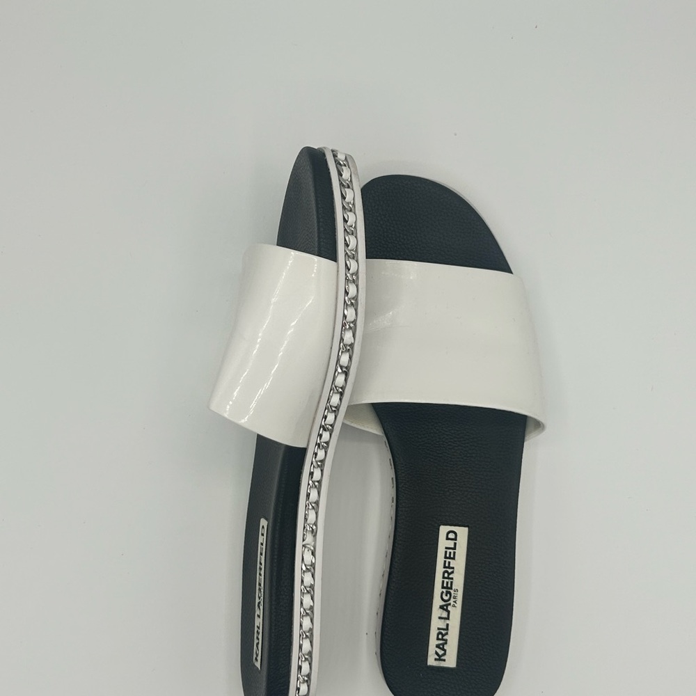 🌟 Patent Leather Karl Lagerfeld Paris Slides white